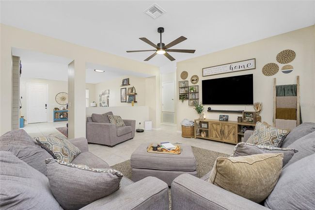 Open Floor Plan | Image 29