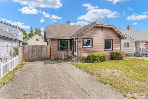 630 20th Ave, Longview, WA, 98632-1520 | Card Image