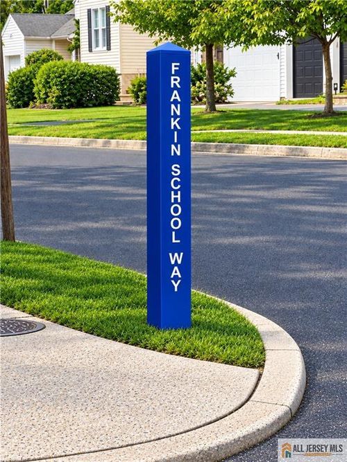 611-43 Franklin School Way, Metuchen, NJ, 08840-1859 | Card Image