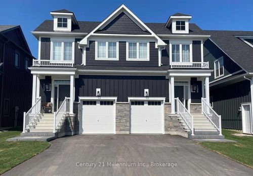 126 Courtland St, The Blue Mountains, ON, L9Y5L8 | Card Image