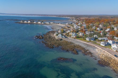 221 Beach Avenue, Kennebunk, ME, 04043 | Card Image