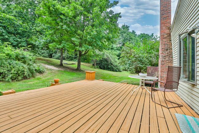 377 Main St, House other with 3 bedrooms, 2 bathrooms and null parking in Francestown NH | Image 8