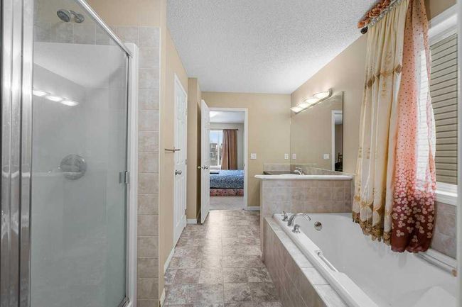 193 Luxstone Way Sw, Home with 3 bedrooms, 3 bathrooms and 2 parking in Airdrie AB | Image 36