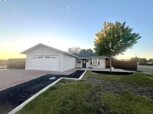 4172 Galloway St, Livermore, CA, 94551-5413 | Card Image