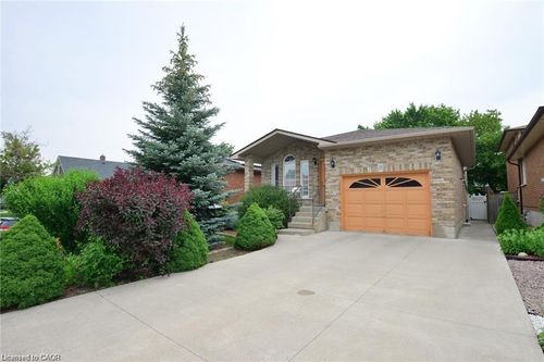 upper-105 Delena Avenue S, Hamilton, ON, L8K3S8 | Card Image