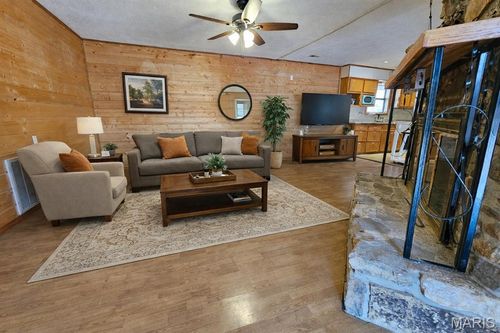 1504 Main St, Van Buren, MO, 63965-7174 | Card Image