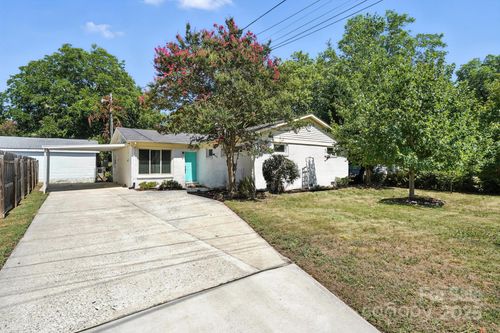 549 Spring St Sw, Concord, NC, 28025-5654 | Card Image