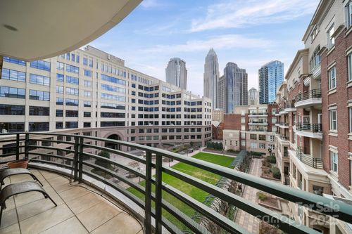 521-400 N Church St, Charlotte, NC, 28202-2288 | Card Image