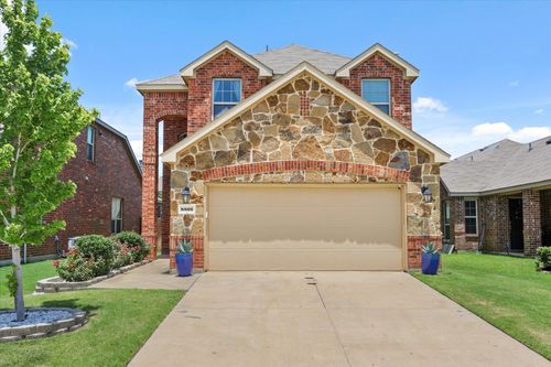 8805 Deadwood Ln, Aubrey, TX, 76227-1633 | Card Image