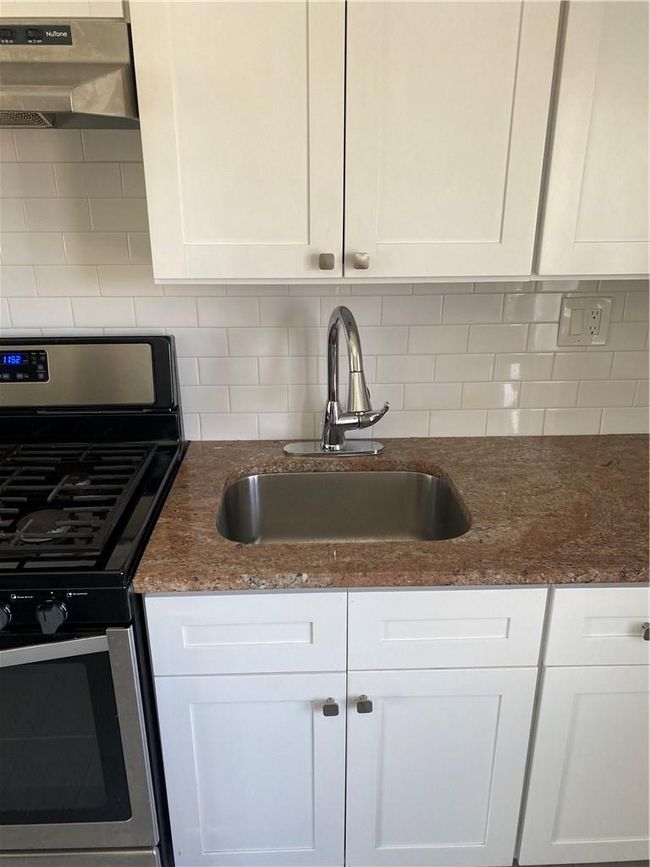 APT-3 - 220 Hillside Ave, Condo with 2 bedrooms, 1 bathrooms and null parking in Mount Vernon NY | Image 7