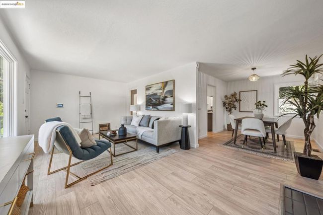 7069 Saroni Dr, House other with 2 bedrooms, 1 bathrooms and null parking in Oakland CA | Image 7