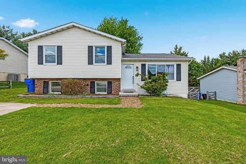 10 West Rd, MOUNT AIRY, MD, 21771-5115 | Card Image