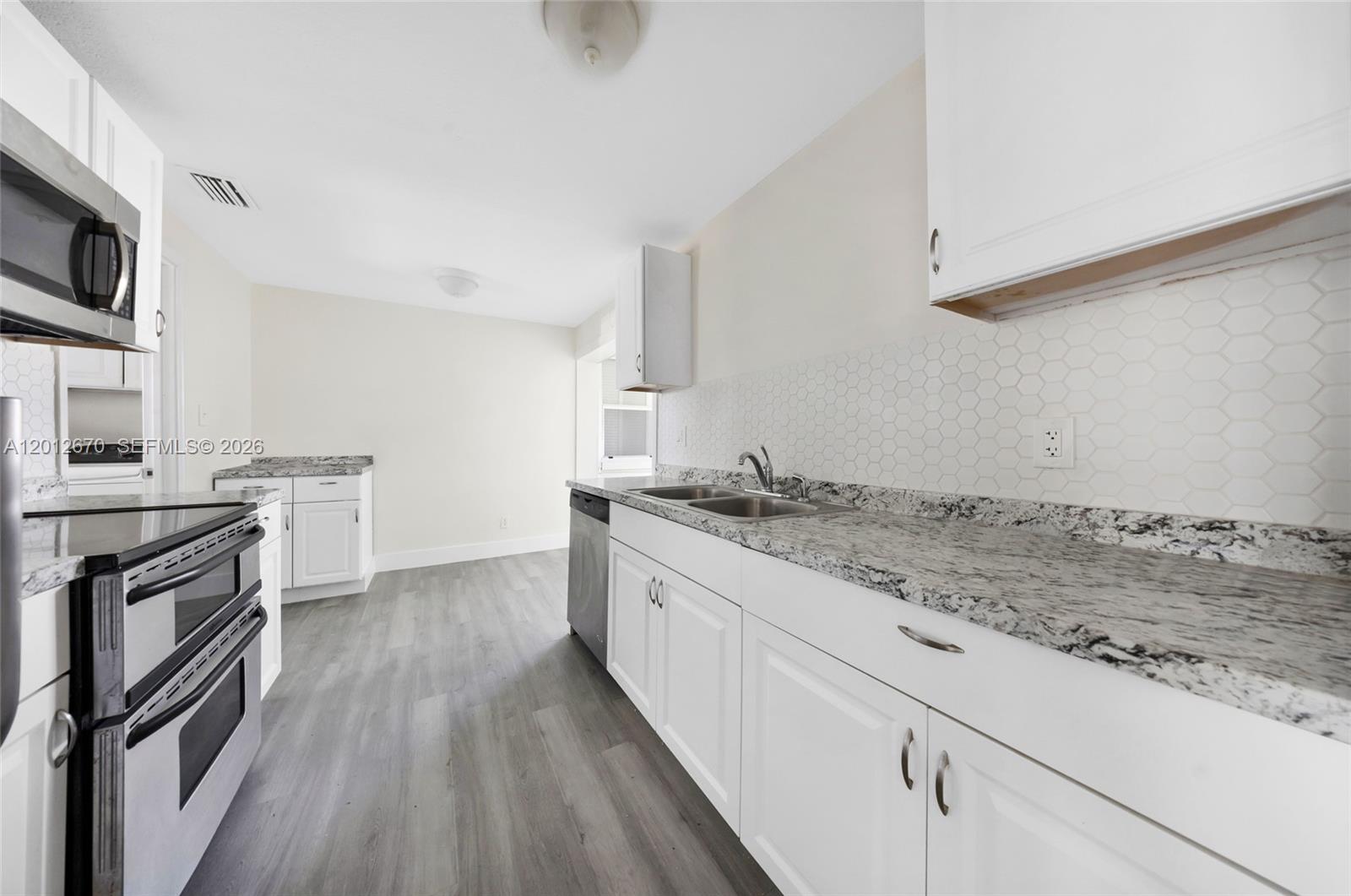 Residential Lease in Pompano Beach 2