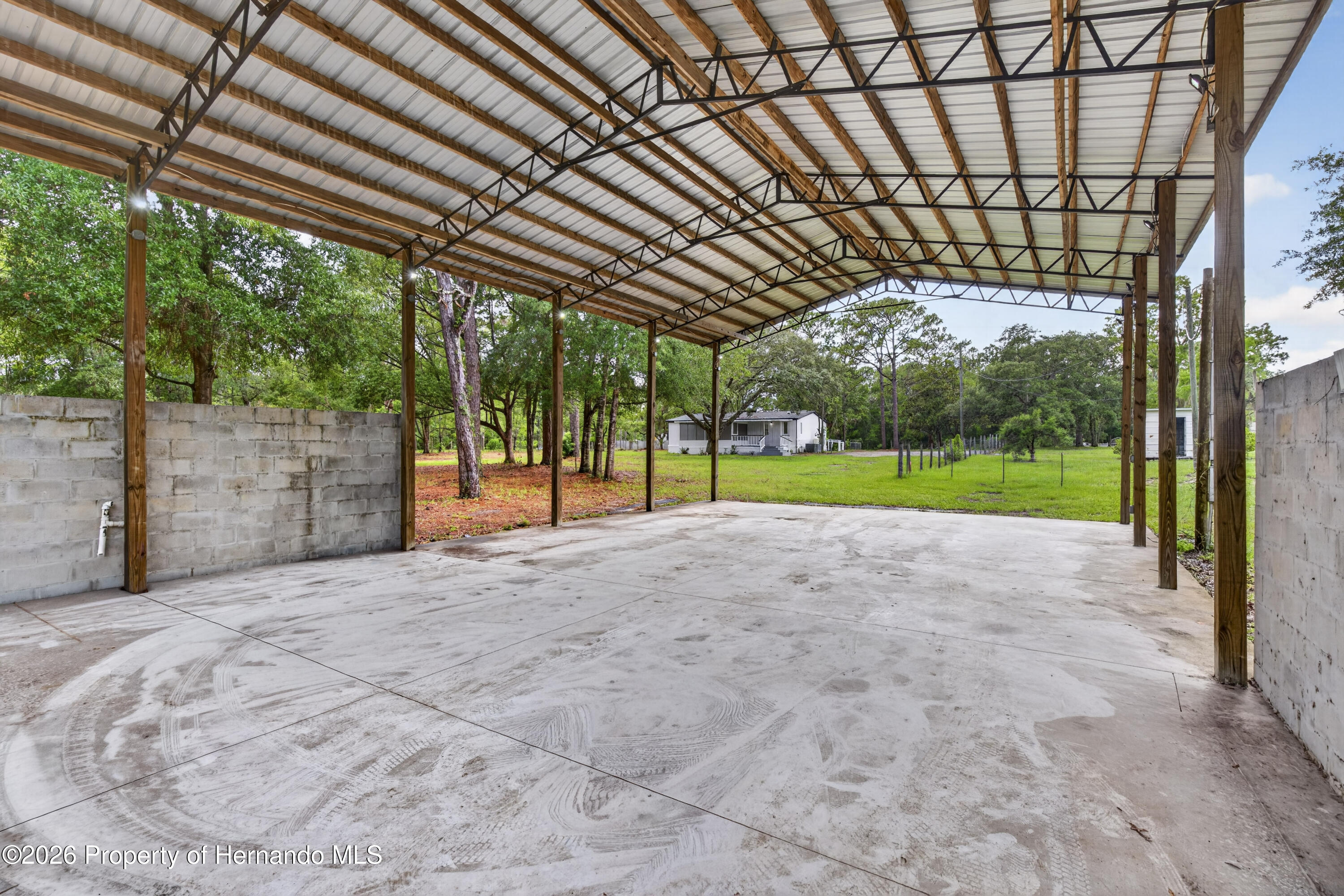 Residential in Shady Hills 5