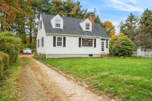 112 River Road, Stonington, CT, 06379 | Card Image