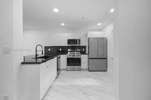 apt-112-5790 Stirling Rd, Hollywood, FL, 33021-1543 | Card Image