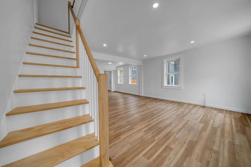 0-19 Oliver St, Lowell, MA, 01854-3205 | Card Image