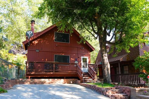 32801 Encina Dr, Running Springs, CA, 92382 | Card Image