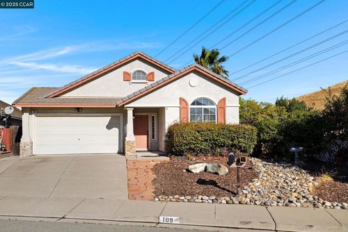 109 Greenmeadow Cir, Pittsburg, CA, 94565-7330 | Card Image