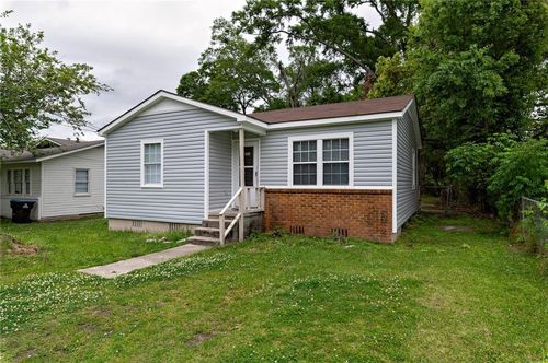 352 10th Ave, Chickasaw, AL, 36611-2627 | Card Image