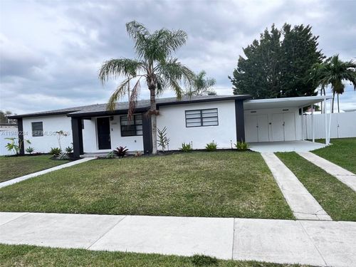 9900 Dominican Dr, Cutler Bay, FL, 33189-1631 | Card Image