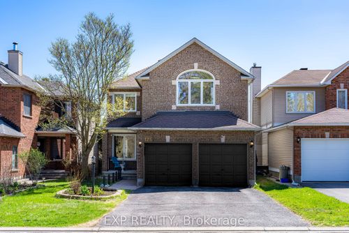 126 Grenadier Way, Nepean, ON, K2J4M1 | Card Image