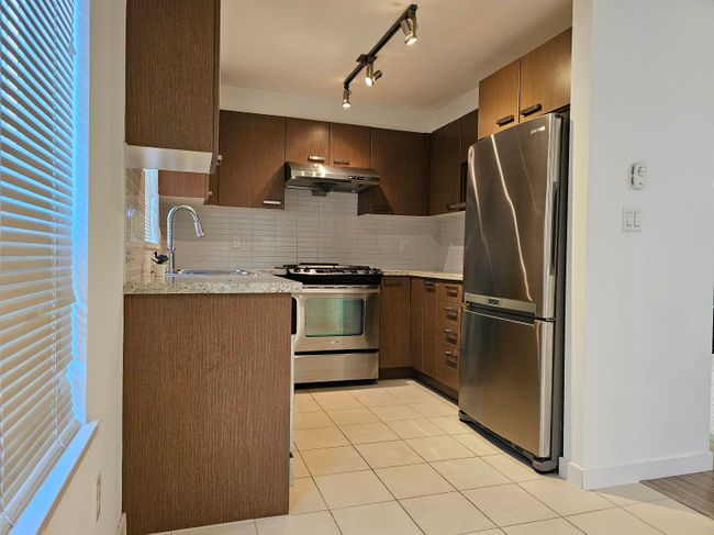 211 - 9399 Tomicki Avenue, Condo with 2 bedrooms, 2 bathrooms and 2 parking in Richmond BC | Image 5