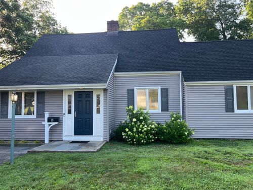 15 Fara Dr, Stamford, CT, 06905-3216 | Card Image