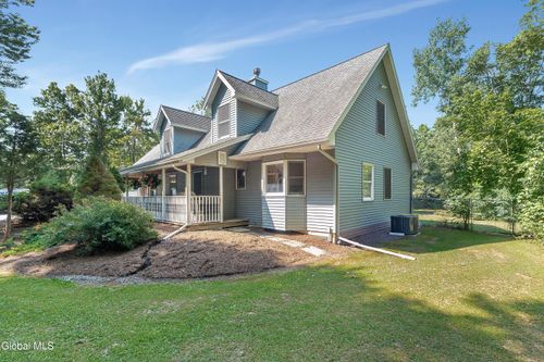 23 Lyons Lake Rd, Nassau, NY, 12123-2302 | Card Image