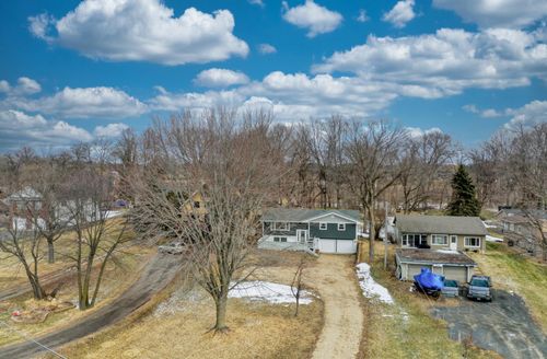 8112 N Shore Trl N, Forest Lake, MN, 55025-8339 | Card Image