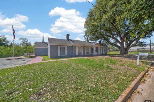 302 E South St, Overton, TX, 75684-1818 | Card Image
