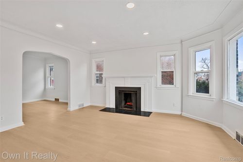 15721 Asbury Park, Detroit, MI, 48227-1549 | Card Image