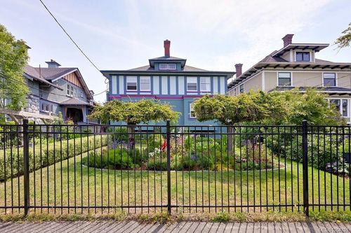b-609 Su'It St, Victoria, BC, V8V4C3 | Card Image