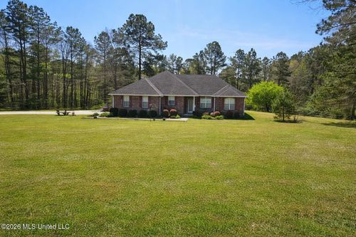 173 Providence Church Rd, Collins, MS, 39428-7124 | Card Image