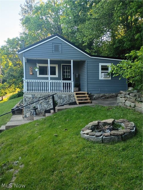 64301 Shady Lane Rd, Bellaire, OH, 43906-1067 | Card Image