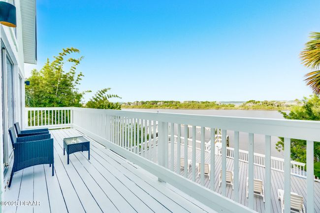 UPPER DECK, OFF LIVING ROOM & DINING ROOM | Image 37