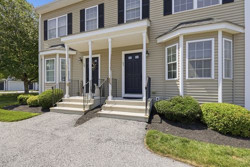 56-56 Whispering Pine Cir, Worcester, MA, 01606-1190 | Card Image