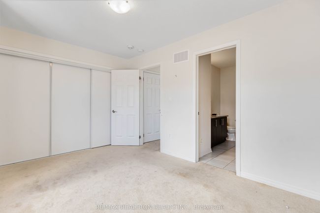 100 - 2674 Magdalen Path, Condo with 4 bedrooms, 3 bathrooms and 1 parking in Oshawa ON | Image 17
