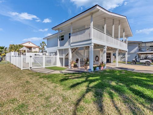16614 Jamaica Inn Rd, Jamaica Beach, TX, 77554 | Card Image