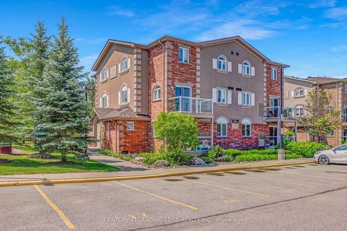 135 Sydenham Wells, Barrie, ON, L4M0H3 | Card Image