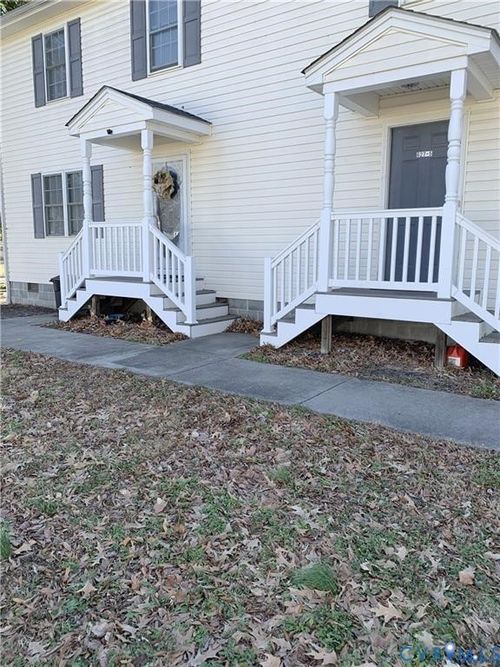 3-627 Della St, Tappahannock, VA, 22560-2270 | Card Image