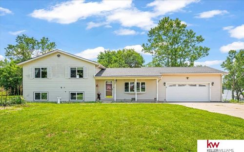 2507 Cambridge Dr, Plattsmouth, NE, 68048-4272 | Card Image