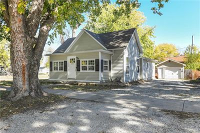 103 Locust Street, House other with 2 bedrooms, 2 bathrooms and null parking in Wellsville KS | Image 2