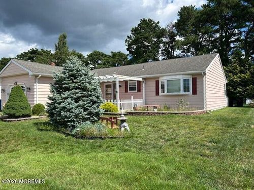 36 Innsbruck Dr, Toms River, NJ, 08757-5916 | Card Image