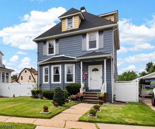 136 W Gibbons St, Linden, NJ, 07036-4048 | Card Image