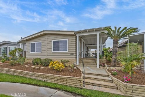 77-14044 Lake Crest Dr, La Mirada, CA, 90638-1834 | Card Image