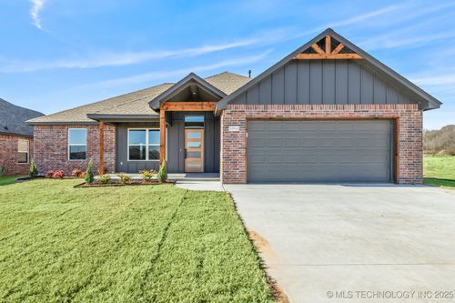 10876 S 289th East Ave, Coweta, OK, 74429 | Card Image