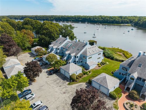5-152 Crompton Ave, East Greenwich, RI, 02818-3654 | Card Image