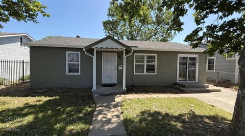 3926 Ivy Street, Sacramento, CA, 95838 | Card Image