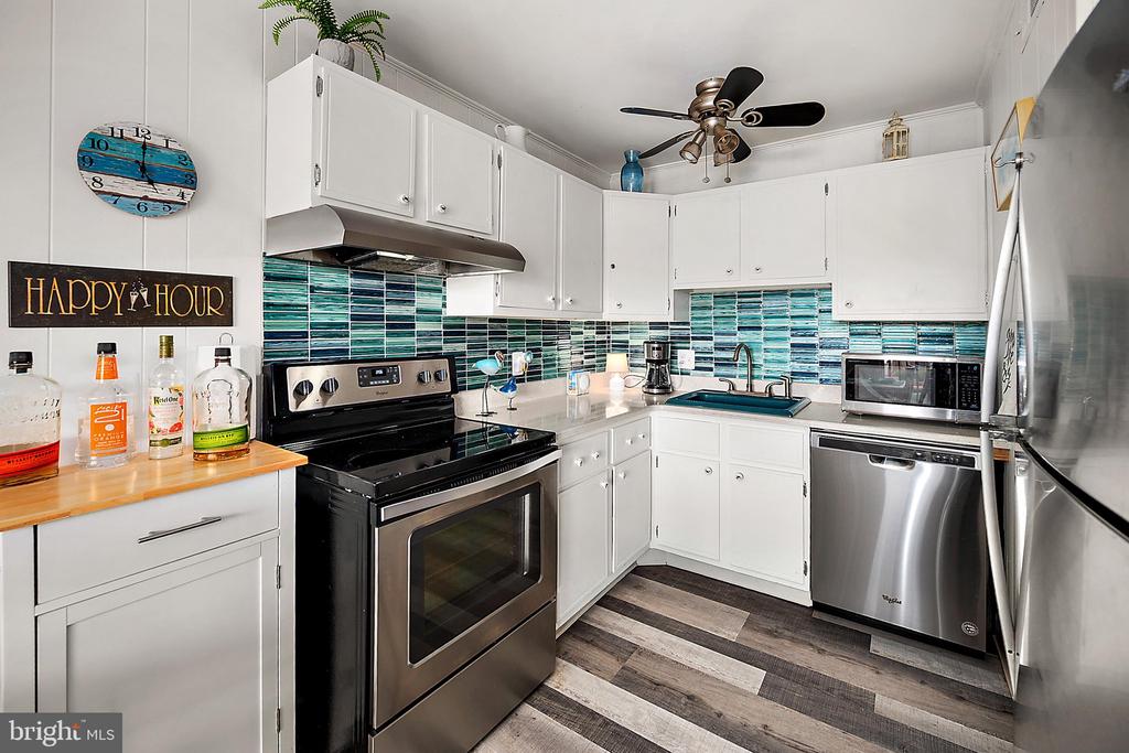 Residential in OCEAN CITY 4